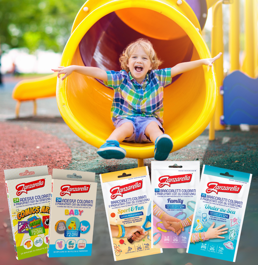 banner con bambino che gioca e i pack degli adesivi e braccialetti Zanzarella